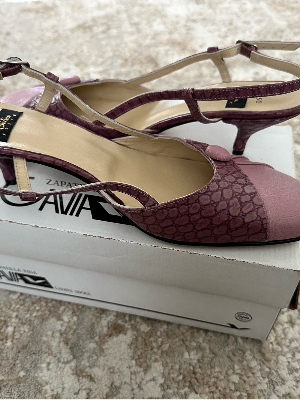 90’s Vintage Croc Slingback Kitten Heels